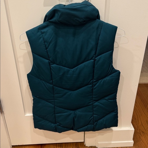 Stunning Tommy Hilfiger teal color size Small puffer vest - Picture 5 of 12